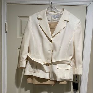Brand new 2 piece skirt suit